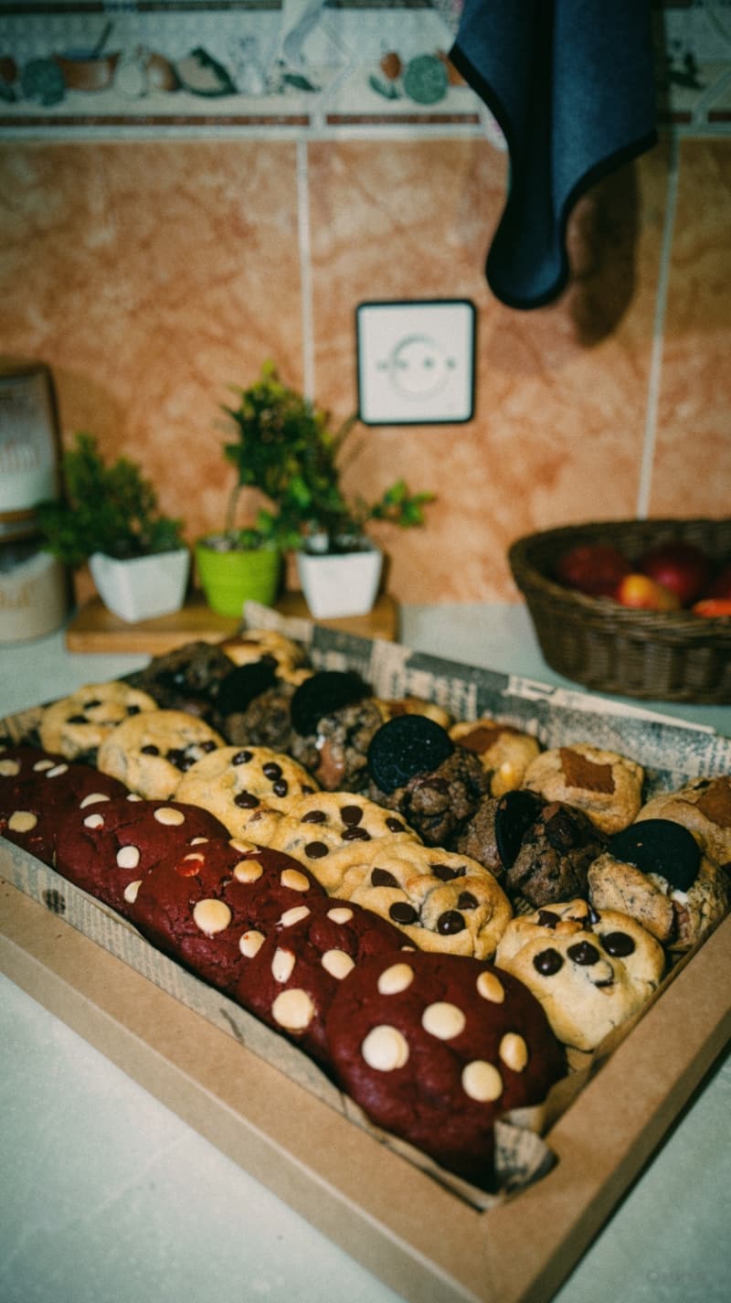 Box of 12 mini cookie