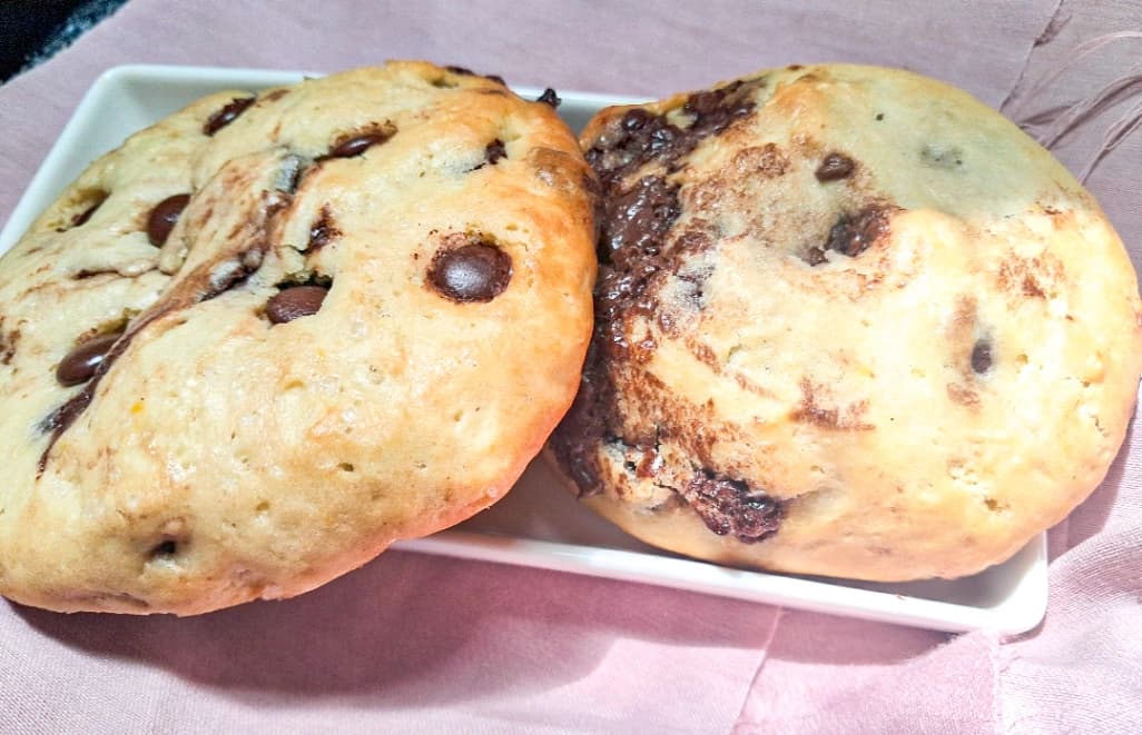 Cookies with different types and flavors.