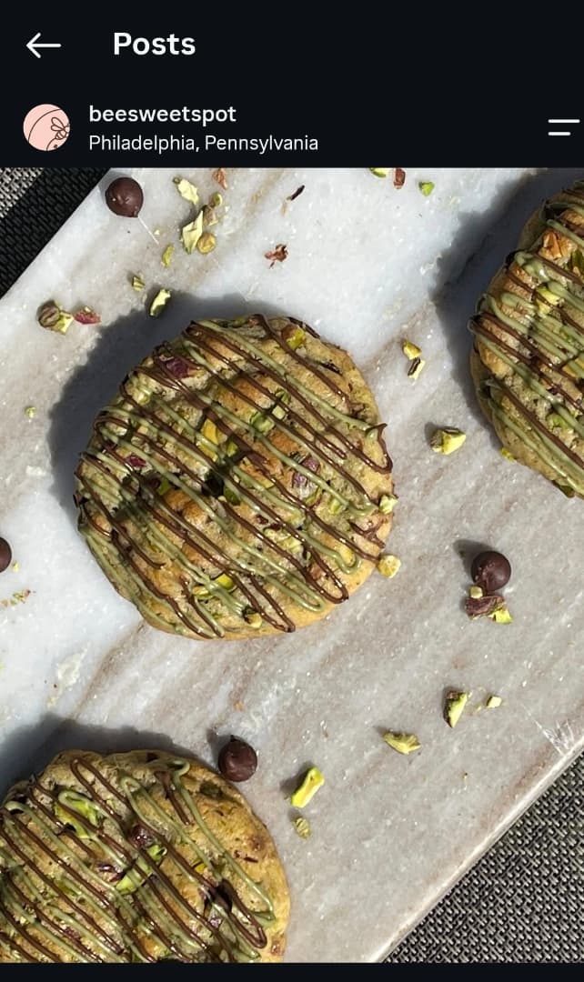 Pistachio Chocolate Chip Cookies