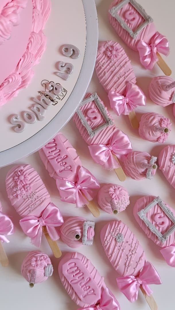 Magnums and cupcakes