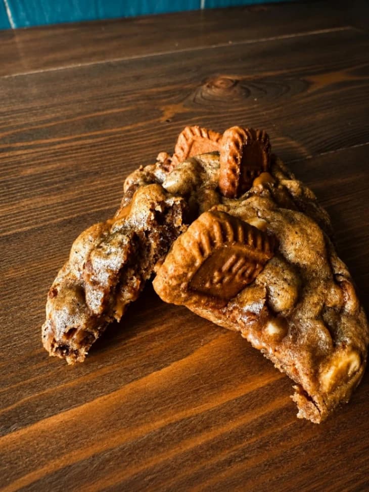 lotus cookies